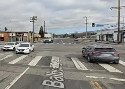 [10-02-2024] Los Angeles County, CA – Three Hospitalized After Car Slams Into Light Pole in Granada Hills