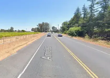 [10-02-2024] Sonoma County, CA – Two Bicyclists Injured in Chain-Reaction Crash on Arnold Drive