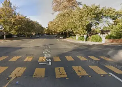 [09-26-2024] Sacramento County, CA – Bicyclist Injured After Crash with Car in Land Park Neighborhood