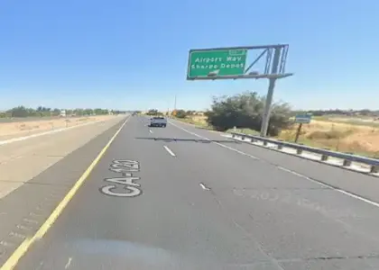 [09-26-2024] San Joaquin County, CA – Ambulance Dispatched After Two-Vehicle Crash on Westbound Highway 120 in Manteca